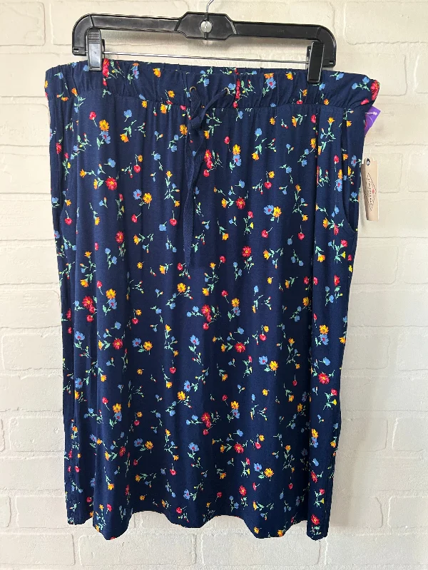 Designer Style Skirt Midi By St Johns Bay  Size: 14