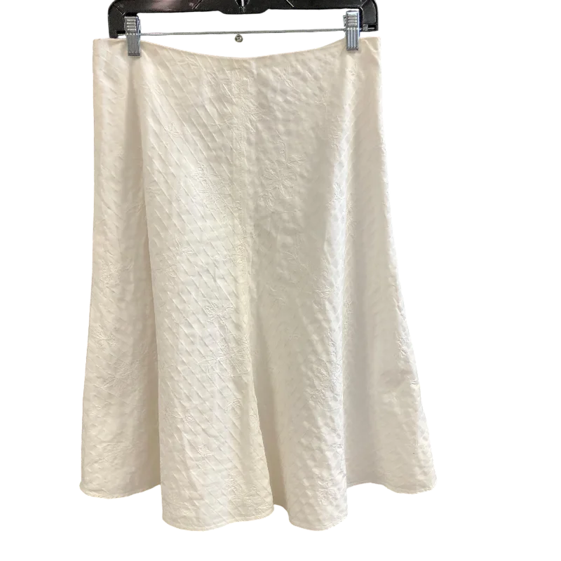 Skirt Mini & Short By Liz Claiborne In White, Size: 6