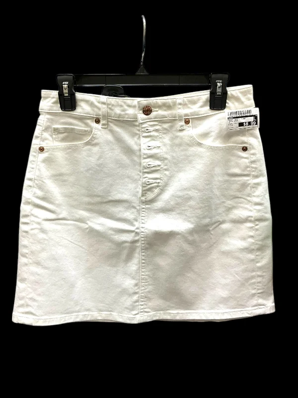 Girl Style Skirt Mini & Short By Logg In White Denim, Size: 0
