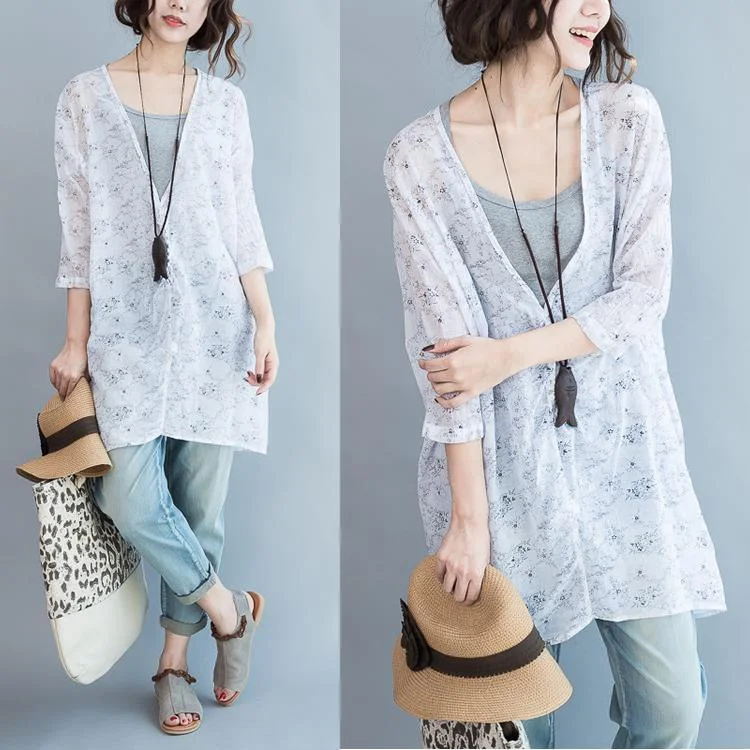 Nightclub Style White V neck floral shirts oversize cardigans long sleeve cotton coats
