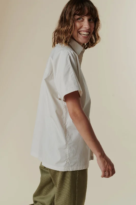 Elegant Temperament Women's Ava Short Sleeve Shirt - Stone