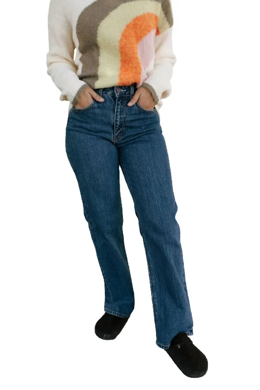 Modern City Straight Retro Jean In Medium Wash
