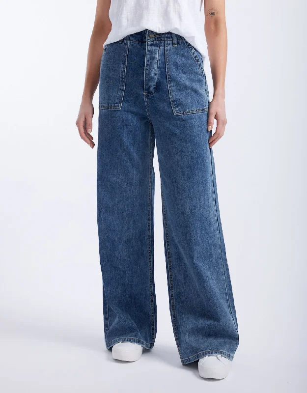 End Of The Year Frankie Wide Leg Jeans - Mid Wash