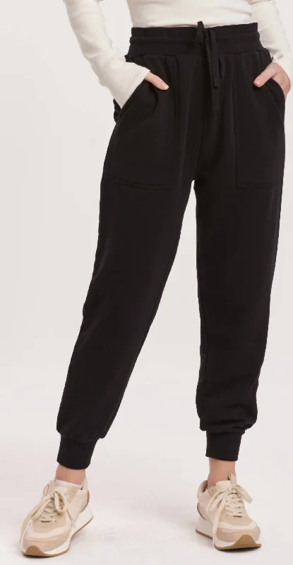 Girl Style Dahlia Joggers In Black
