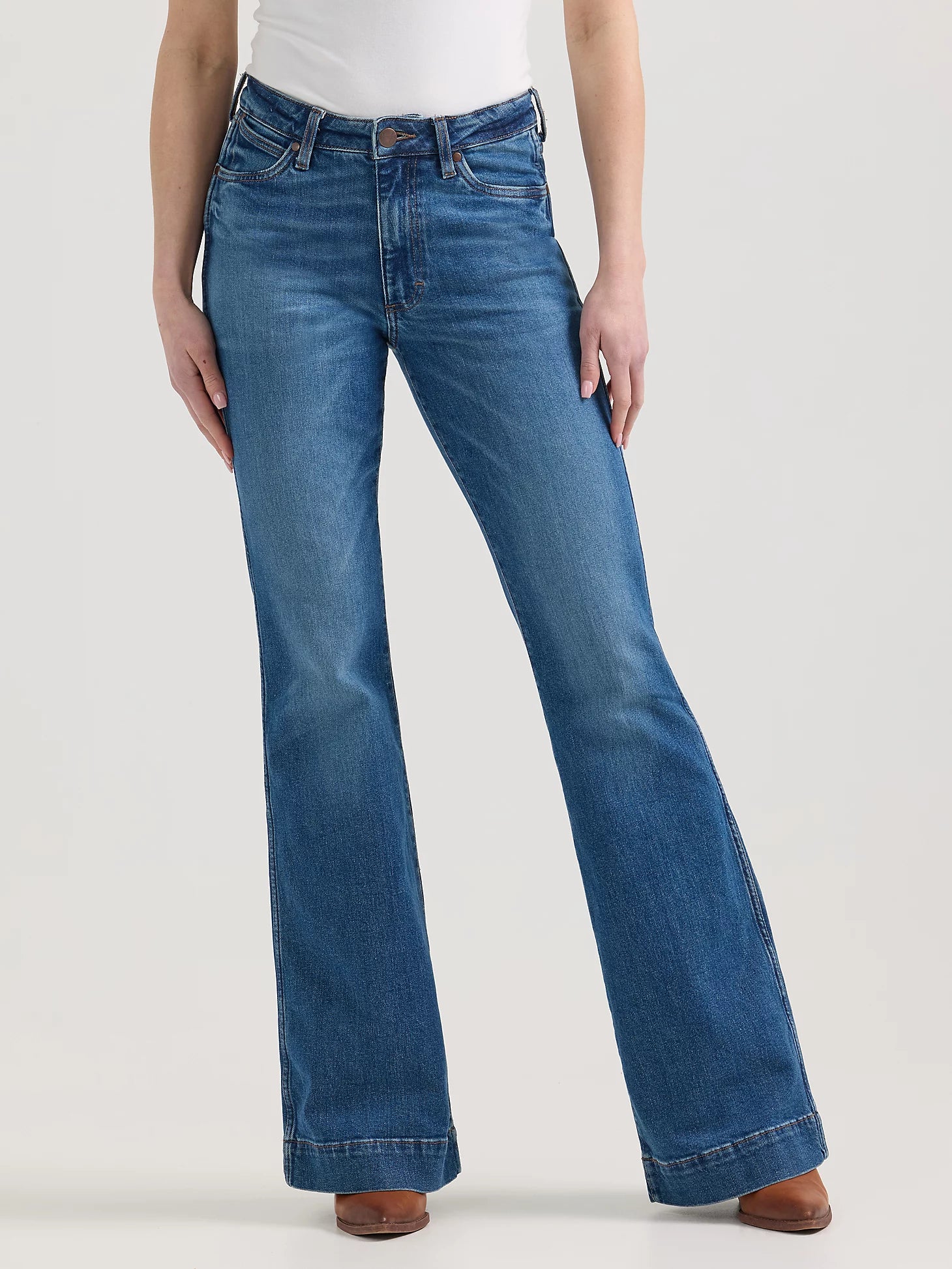 End Of The Year Wrangler Retro® Bailey High Rise Trouser Jean-Bessie