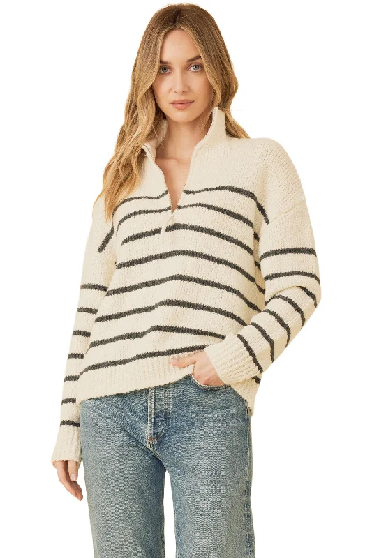 Unique Design One Grey Day Sirelle Pullover in Ivory Combo