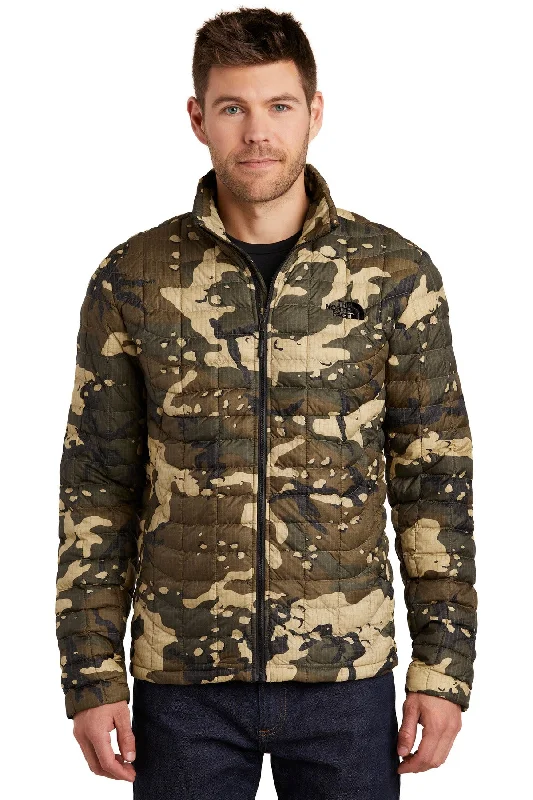Carefree Style The North Face ThermoBall ™ Trekker Jacket. NF0A3LH2