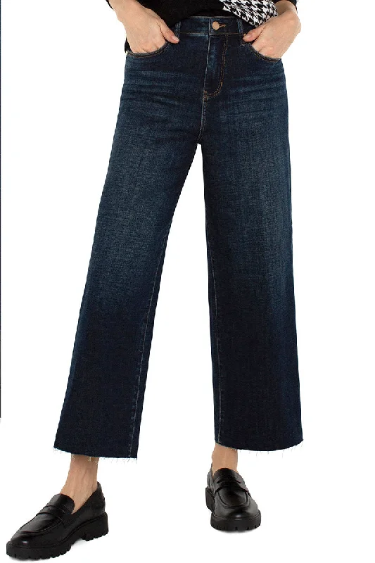 Body Design Liverpool Stride High Rise Wide Cut Crop