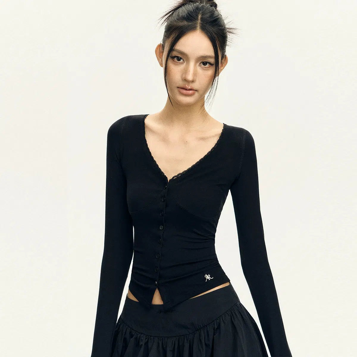 Knowledge And Elegance V-neck Lace Long-sleeved Knitted Cardigan