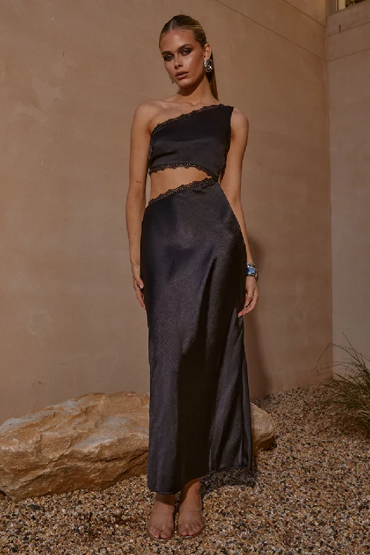 Classic Style ALTA LONG MIDI DRESS - BLACK