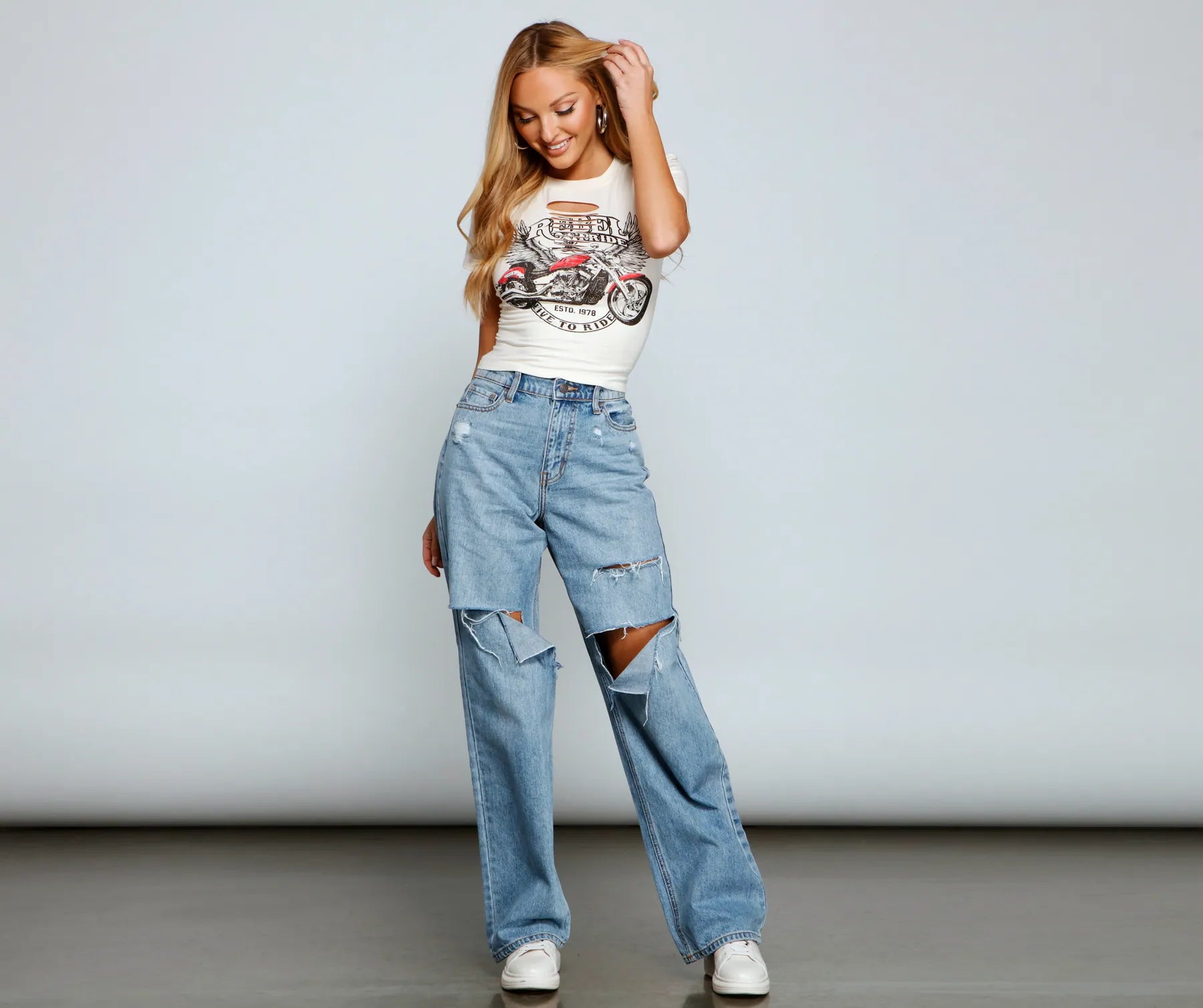 Denim Design Throwback Vibes High-Rise Destroyed Boyfriend Jeans