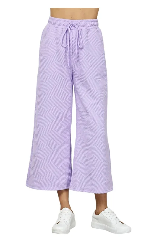 Carefree Cropped Pants In Lavender