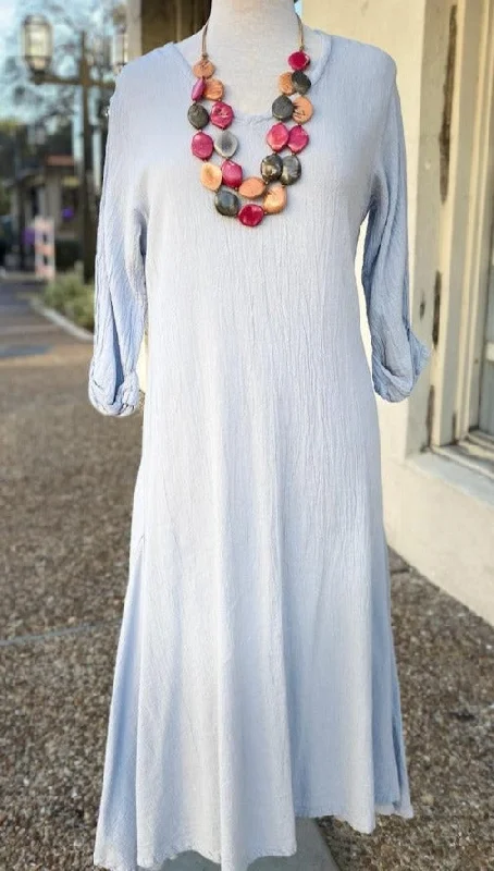 Girl Style Meet Jackie! Our 3/4 Sleeve Mid-Length Dress