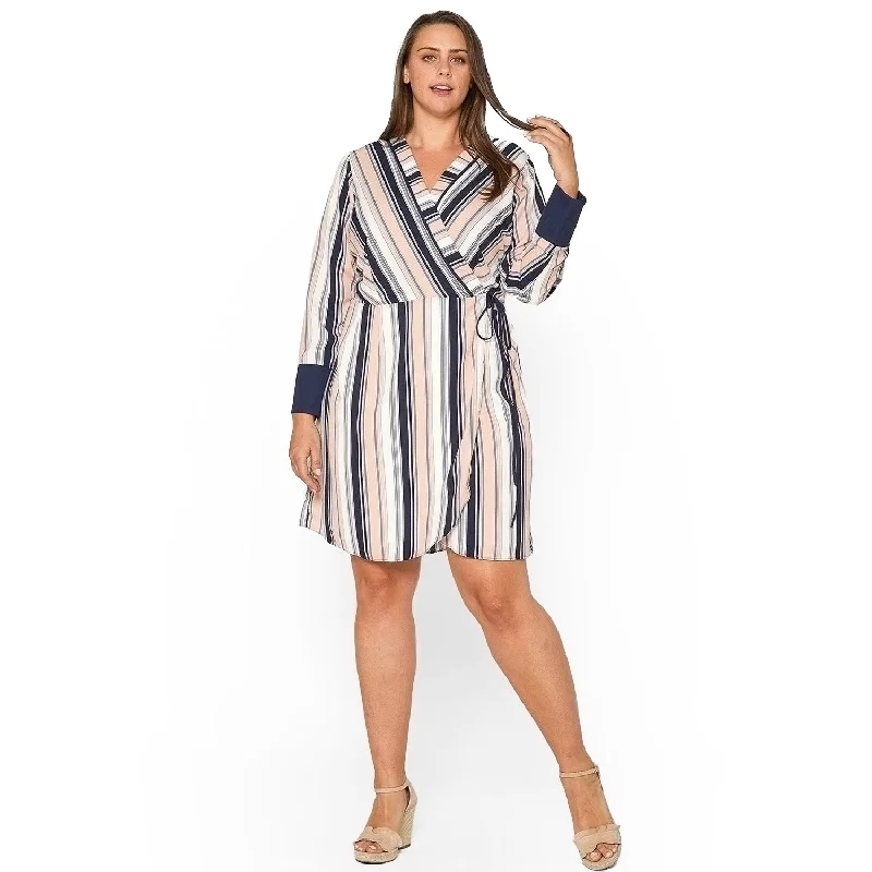 Design And Tailoring Plus Size Printed Wrap Dress With Cuff Binding in Multi