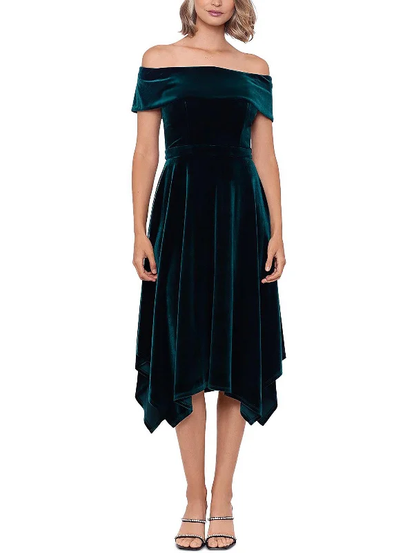 Elegant And Simple Plus Womens Velvet Knee Cocktail and Party Dress