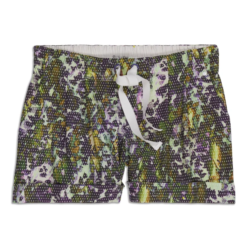 Cool Breeze At Night Spring Break Away Short - Resale